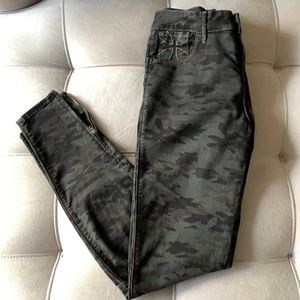 Habitual Jeans Almas Camo High Rise Skinny sz 27